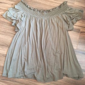 American eagle off the shoulder top